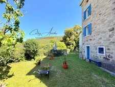 GUAGNO (Corse) : A vendre, maison en pierres avec dépendance, jardin, vue dégagée