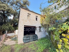 GUAGNO (Corse) : A vendre, maison en pierres avec dépendance, jardin, vue dégagée