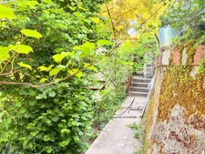 GUAGNO (Corse) : A vendre, maison en pierres avec dépendance, jardin, vue dégagée