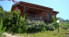 Dpt Corse (20), à vendre EVISA, propriété avec six chalets en bois, terrasse vue panoramique, piscine, parking
