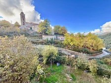 GUAGNO (Corse) : A vendre, maison en pierres avec dépendance, jardin, vue dégagée
