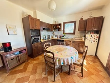 ECCICA-SUARELLA (Corse) : Maison T4, grand garage, caseddu indépendant, terrain piscinable, vue dégagée