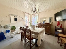 GUAGNO (Corse) : A vendre, maison en pierres avec dépendance, jardin, vue dégagée