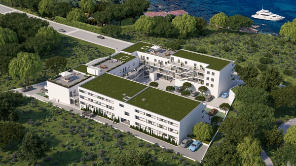 PIETROSELLA (Corse) : A vendre appartement T2 avec terrasse, à 20m de la plage.