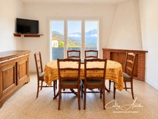 Osani (Corse) : A vendre, maison en pierre, avec deux appartements T3 indépendants, à 3Km de la plage
