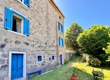 GUAGNO (Corse) : A vendre, maison en pierres avec dépendance, jardin, vue dégagée