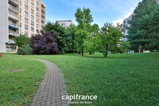 St Genis Laval - Appartement T3 de 61m² avec place de stationnement et cave dans résidence sécurisée avec ascenseur