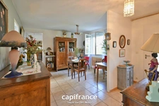  Proche Bourg de Tassin - Maison P7 de 155m² habitables (230m² au sol) 5 chambres - parcelle de 1 560m²  