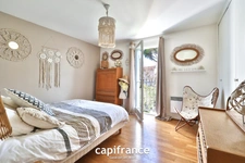 Maison 8 pièces TASSIN LE BOURG (69) de 157m² avec piscine, sous sol et garage - Parcelle de 817m²