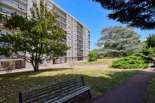 LYON 5EME ARRONDISSEMENT Appartement T2 avec cave - stationnement libre