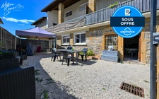 Appartement avec cour et stationnement privatif en campagne 