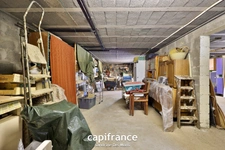 CHARBONNIERES LES BAINS - Maison de 77m² + sous-sol de 77m² édifiée sur une parcelle de 800m²