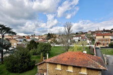 Dpt Rhône (69), à vendre proche de PONTCHARRA SUR TURDINE appartement T4 de 84,81 m²  Rentabilité de 4,5%