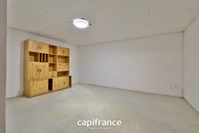 Maison à vendre 5 pièces HYPER CENTRE VAUGNERAY (69) de 120m² habitable + 25m² de pièce borgne avec garage de 60m² sur parcelle de 844m²