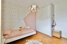 Tassin la demi lune - 4-room apartment of 101m² with 18m² terrace with 43m² garage and parking space