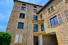 Plateau Combles à aménager VINDRY SUR TURDINE (69) 180m² au sol 