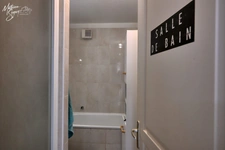 Appartement avec cour et stationnement privatif en campagne 