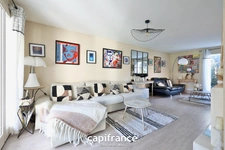 Maison 8 pièces TASSIN LE BOURG (69) de 157m² avec piscine, sous sol et garage - Parcelle de 817m²