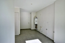 Découvrez cet appartement T4 avec balcon alliant confort, modernité et convivialité ! 