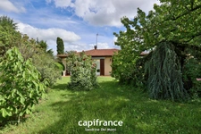 CHARBONNIERES LES BAINS - Maison de 77m² + sous-sol de 77m² édifiée sur une parcelle de 800m²