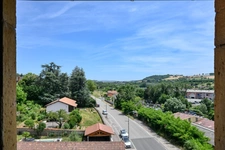 Plateau Combles à aménager VINDRY SUR TURDINE (69) 180m² au sol 