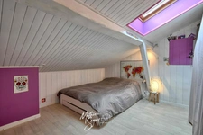 Maison de village avec jardin paysager