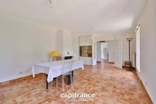 CHARBONNIERES LES BAINS - Maison de 77m² + sous-sol de 77m² édifiée sur une parcelle de 800m²