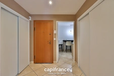 TASSIN LA DEMI LUNE - Appartement T4 de 81,51 m² avec balcon et cave + garage en sus