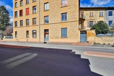 Dpt Rhône (69), à vendre proche de PONTCHARRA SUR TURDINE appartement T4 de 84,81 m²  Rentabilité de 4,5%