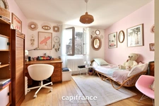 Maison 8 pièces TASSIN LE BOURG (69) de 157m² avec piscine, sous sol et garage - Parcelle de 817m²