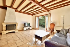 Maison à vendre 5 pièces HYPER CENTRE VAUGNERAY (69) de 120m² habitable + 25m² de pièce borgne avec garage de 60m² sur parcelle de 844m²