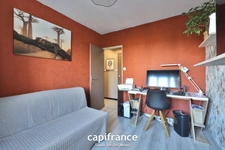 St Genis Laval - Appartement T3 de 61m² avec place de stationnement et cave dans résidence sécurisée avec ascenseur