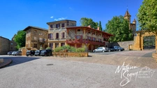Appartement avec cour et stationnement privatif en campagne 