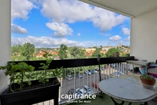 St Genis Laval - Appartement T3 de 61m² avec place de stationnement et cave dans résidence sécurisée avec ascenseur