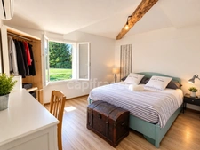 Maison charentaise rénovée de 130 m², 4 chambres, garage et jardin clôturé