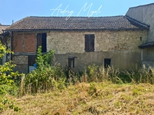 Grange en pierre à rénover entièrement, au coeur d'Astaffort, plus de 200m²