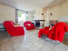Maison de plain-pied de 90m², proche commerces, avec garage, terrain plat et clôturé