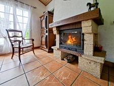 Propriété en pierre avec maison, gîte, 245m², 7 chambres, piscine, 300m² de dépendances, parc de 2,5 hectares 