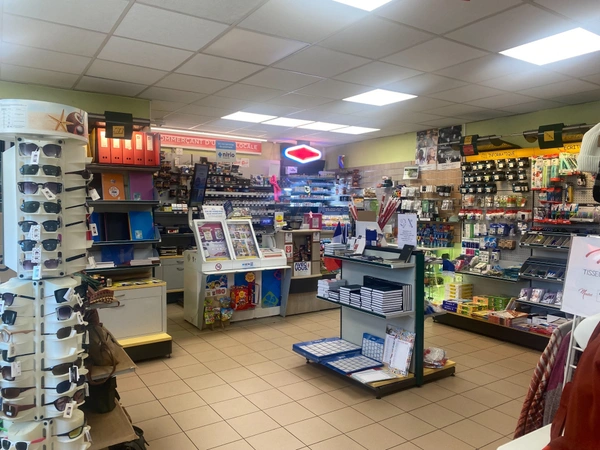 Dpt Pyrénées Atlantiques (64), à vendre NAVARRENX Tabac - Presse - Loto 