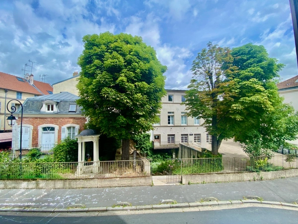 NANTERRE (92) Centre-Ville à vendre Appartement 2 pièces de 42,25 m² - Proche RER