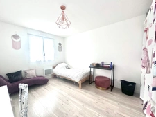 Maison à vendre 6 pièces  (78) NEUVE 2023 - 4 Chambres - terrain 600 m2 -