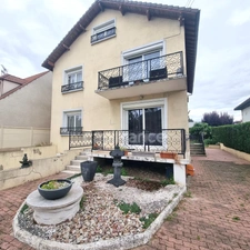 Dpt Yvelines (78), à vendre GARGENVILLE maison P8 de 170 m² - Terrain de 430,00 m² photo 2