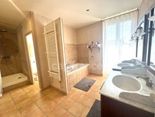 Maison à vendre 8 pièces 191 m² (78) - 6 chambres - jardin - cave 