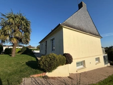 Maison à vendre 5 pièces LE CROISTY (56) - Sous-Sol Total - véranda - balcon - 1800 m² terrain divisible.