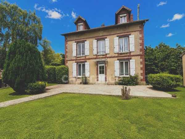 Maison à vendre 8 pièces 191 m² (78) - 6 chambres - jardin - cave
