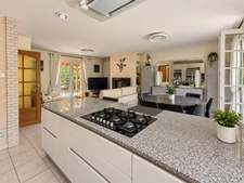 Maison à vendre 5 pièces VAUX SUR SEINE (78) - garage - dépendances - jardin - cuisine d'été