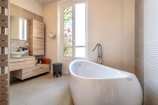 Bourgeois house 235 m² for sale MANTES LA JOLIE (78) - Garden 500 m² - Garage - Cellar