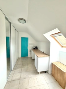 Maison à vendre 7 pièces FONTENAY SAINT PERE (78) - Piscine - double garage - carport - terrain arboré 4080 m²
