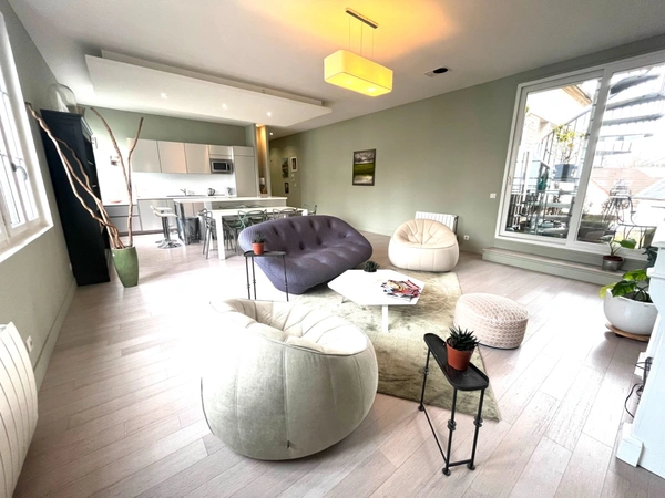 Dpt Yvelines (78), à vendre MANTES LA JOLIE appartement T4 de 110 m² avec rooftop de 200 m²