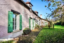 Dpt Yvelines (78), for sale near LA VILLENEUVE EN CHEVRIE P10 property of 366 m² - Land of 5,710.00 m²